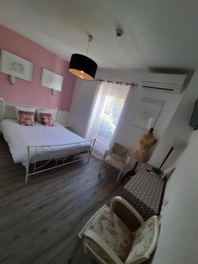 Quissac  Hotel La Tour Des Fees מראה חיצוני תמונה