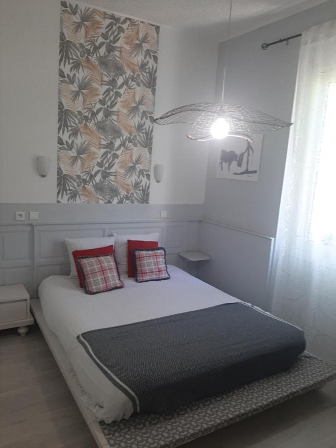 Quissac  Hotel La Tour Des Fees מראה חיצוני תמונה
