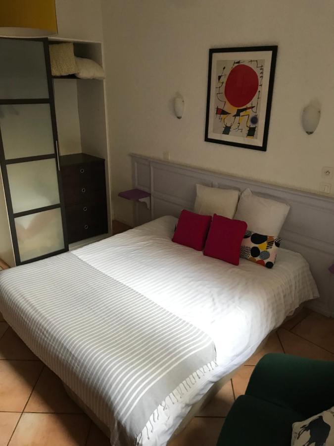 Quissac  Hotel La Tour Des Fees מראה חיצוני תמונה