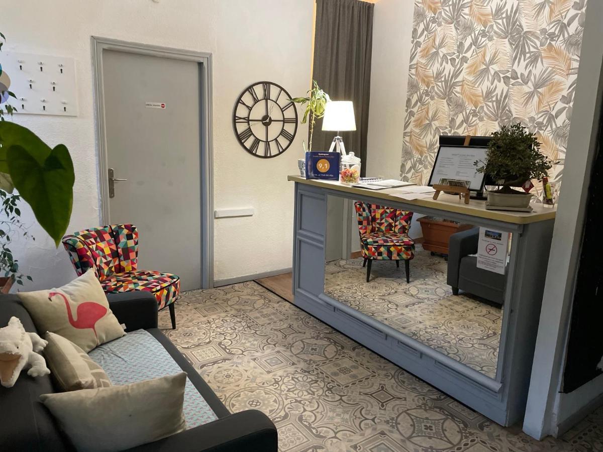 Quissac  Hotel La Tour Des Fees מראה חיצוני תמונה