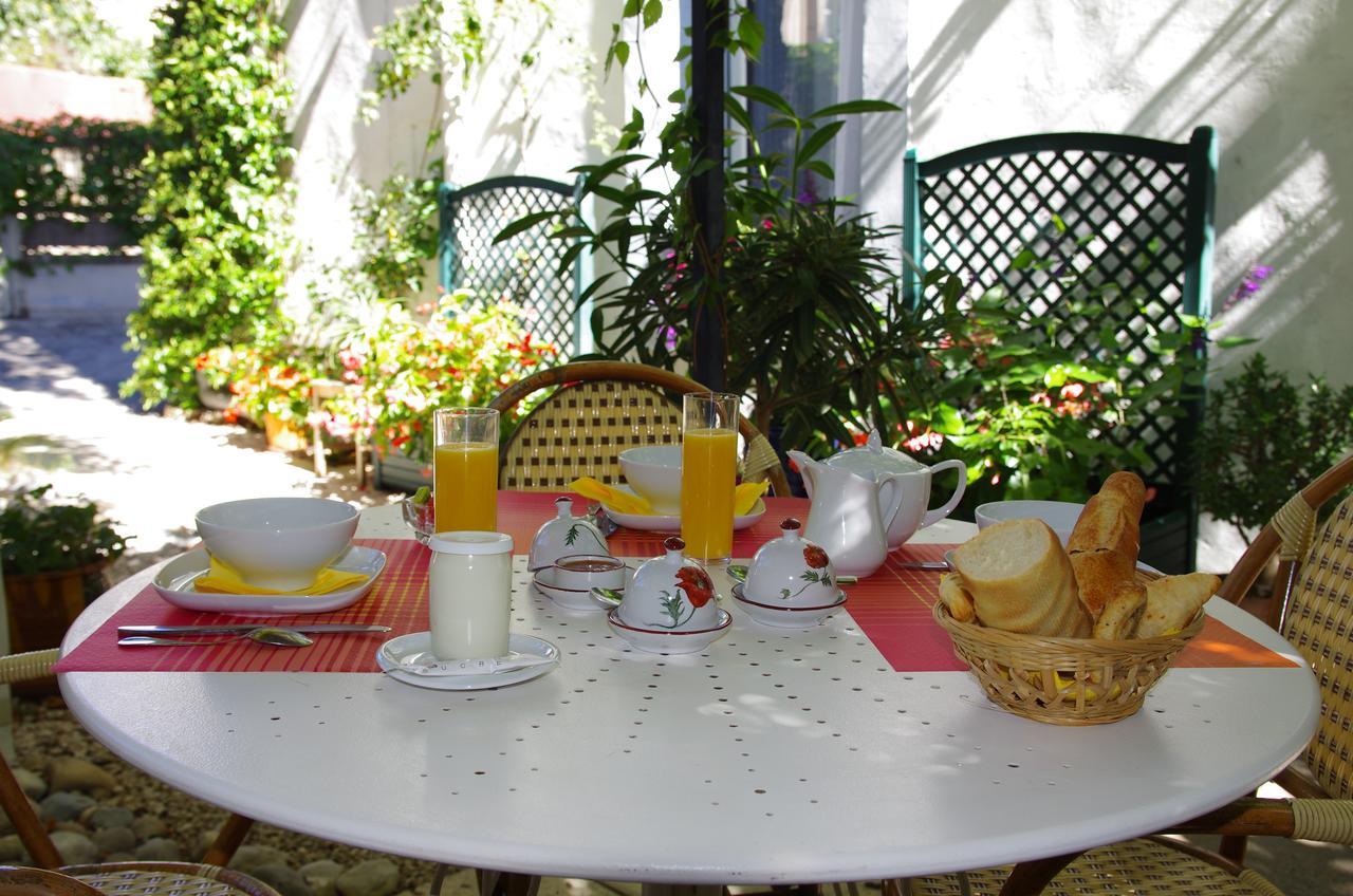 Quissac  Hotel La Tour Des Fees מראה חיצוני תמונה